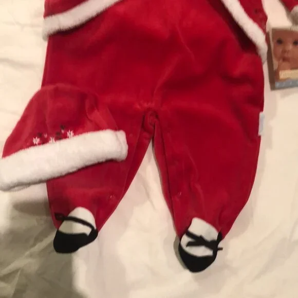 Christmas oufit infant girls new size 6 mos Santa's Sweetheart cotton polyester - Picture 2 of 2